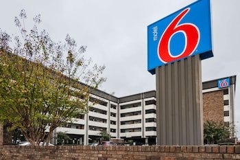 Motel 6 Columbus, GA - Downtown