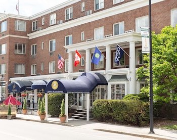 Capitol Plaza Hotel And Conference Center