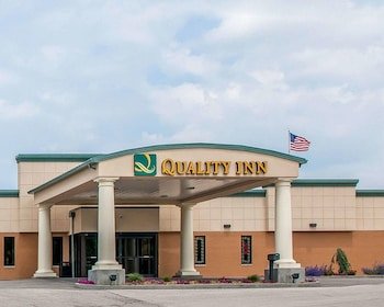 Quality Inn Huntingburg