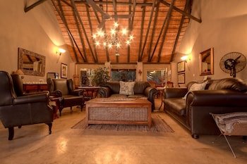 Mvuradona Safari Lodge