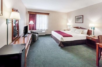 Baymont by Wyndham New Buffalo