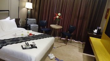 Lotus Blu Hotel