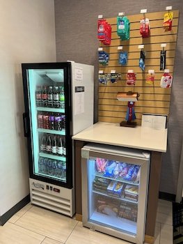Holiday Inn Express Hotel & Suites Beatrice