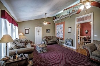 Clyde And Marie's Bed And Breakfast