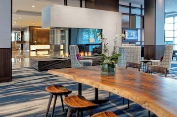 Jb Duke Hotel