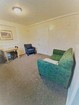 Country Place Inn and Suites