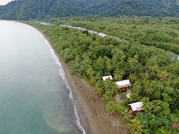 Irana Pacific Hotel