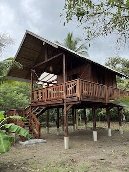 Irana Pacific Hotel