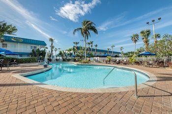 Best Western Cocoa Beach Hotel & Suites