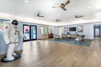 Best Western Cocoa Beach Hotel & Suites