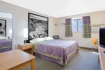 Super 8 by Wyndham Havre