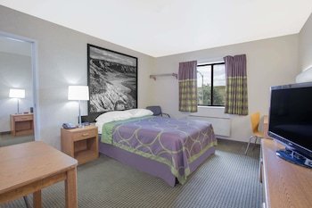 Super 8 by Wyndham Havre