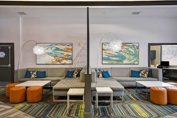 Hampton Inn & Suites Los Angeles Burbank Airport