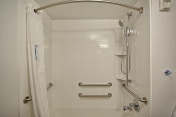 Hampton Inn & Suites Los Angeles Burbank Airport