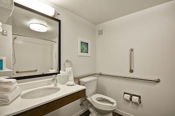 Hampton Inn & Suites Los Angeles Burbank Airport
