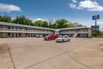 Motel 6 Attalla AL