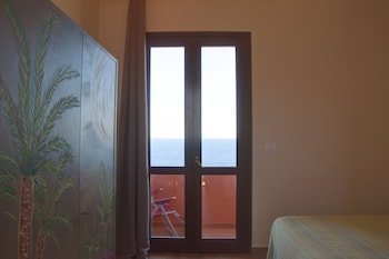 Hotel Bue Marino