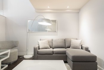 Parc Avenue Residence Mile End