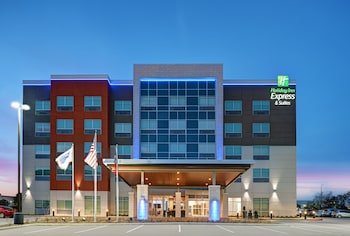 Holiday Inn Express & Suites Houston Memorial - City Centre