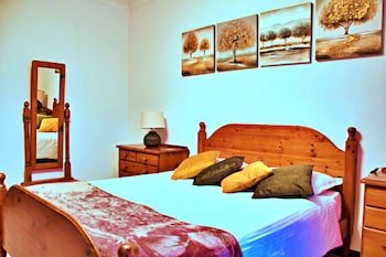 Green Grove Guest House