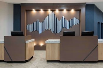 Sonesta Hotel Grand Rapids Airport
