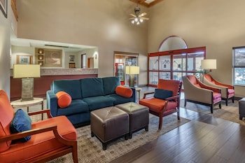 Comfort Suites Marquette