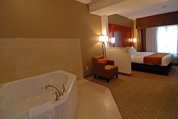 Comfort Suites Marquette
