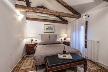 Anzolo Palace - Rooms & Apartments