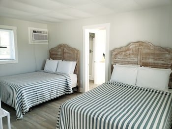 Coastal Inn