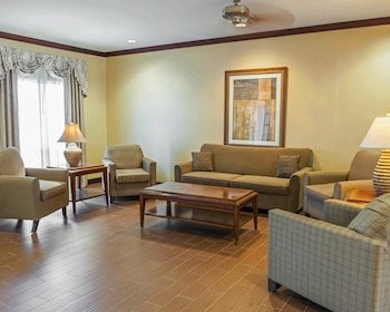 Comfort Suites