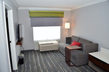 Hampton Inn & Suites Chicago/Hoffman Estates