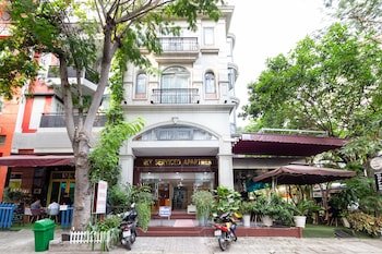 Sunny Hotel And Apartment