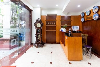 Sunny Hotel And Apartment