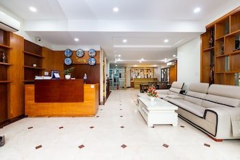 Sunny Hotel And Apartment