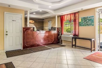 Econo Lodge Bradford