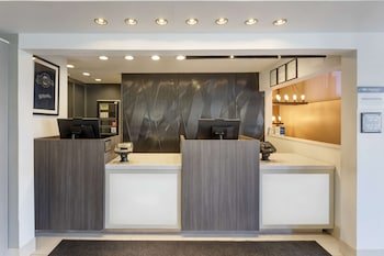 Best Western Plus Milwaukee West