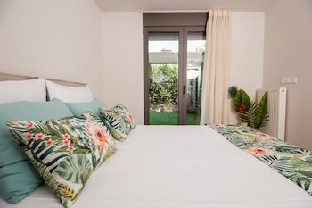 Elaia Luxury Apartments Glyfada