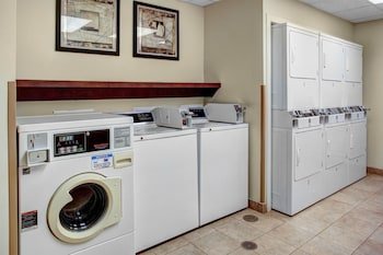 Hyatt House Branchburg / Bridgewater