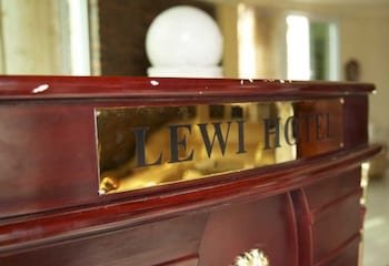 Lewi Hotel Meneharia