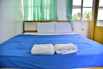 Sunbeach Guesthouse Hotel