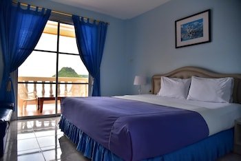 Sunbeach Guesthouse Hotel