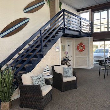 Hyannis Inn Motel