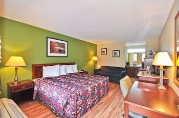 Country Hearth Inn & Suites - Marietta