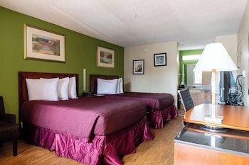 Country Hearth Inn & Suites - Marietta