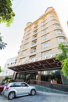 MJ Hotel & Suites