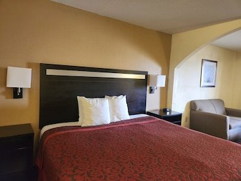 Days Inn by Wyndham Hammond