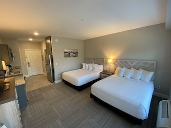River Hotel Of Southport