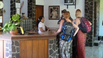 Rini Hotel