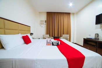 HMV City Gold Hotel by RedDoorz