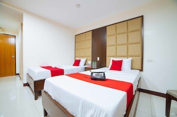 HMV City Gold Hotel by RedDoorz